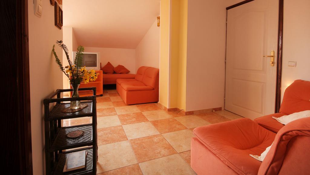 Apartments Villa Slavica Petrovac Δωμάτιο φωτογραφία
